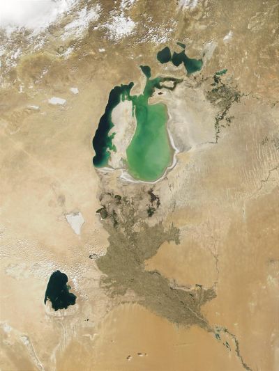 La mer d'Aral en 2001
